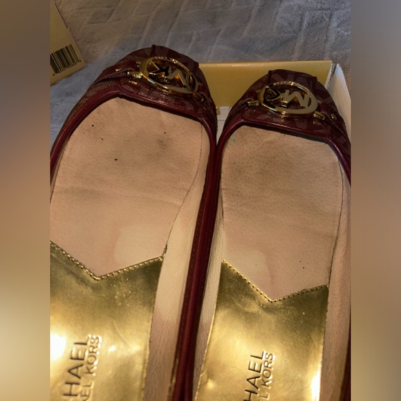 Michael Kors wine color monogram flats EUC - Picture 3 of 4